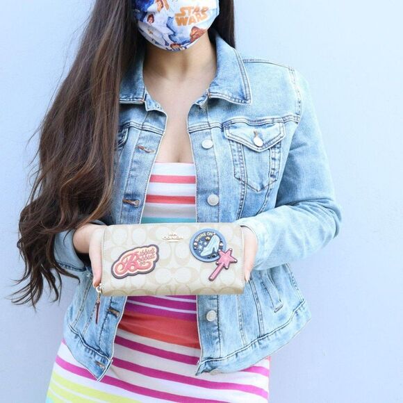 NWT Coach Disney Patches Zip Wallet Signature Light Khaki - Picture 2 of 10